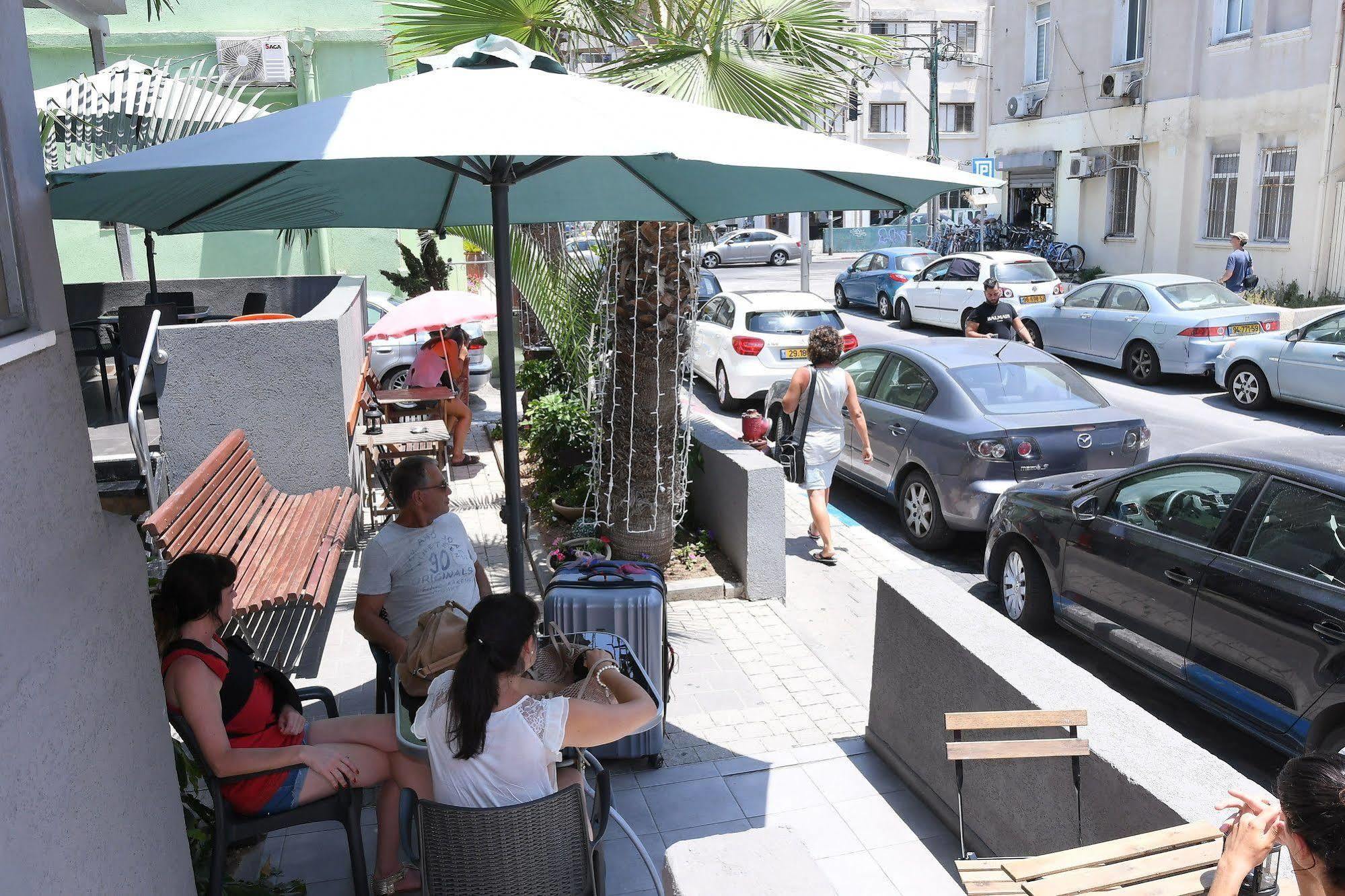 Crown Sea Hostel Tel Aviv Exterior photo
